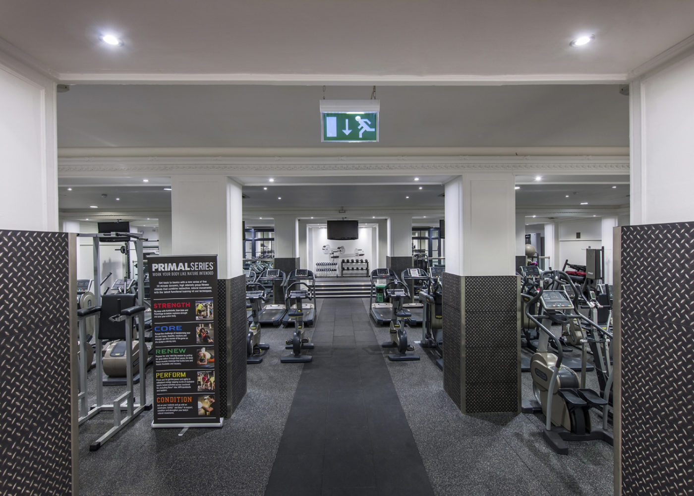 La Fitness - Hilton Waldorf, London