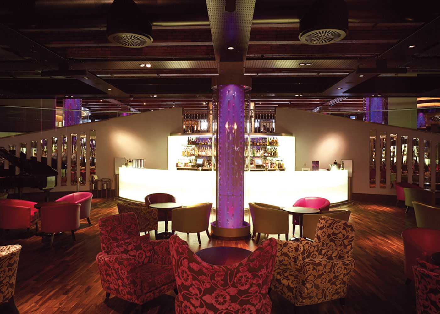 Manchester 235 Casino