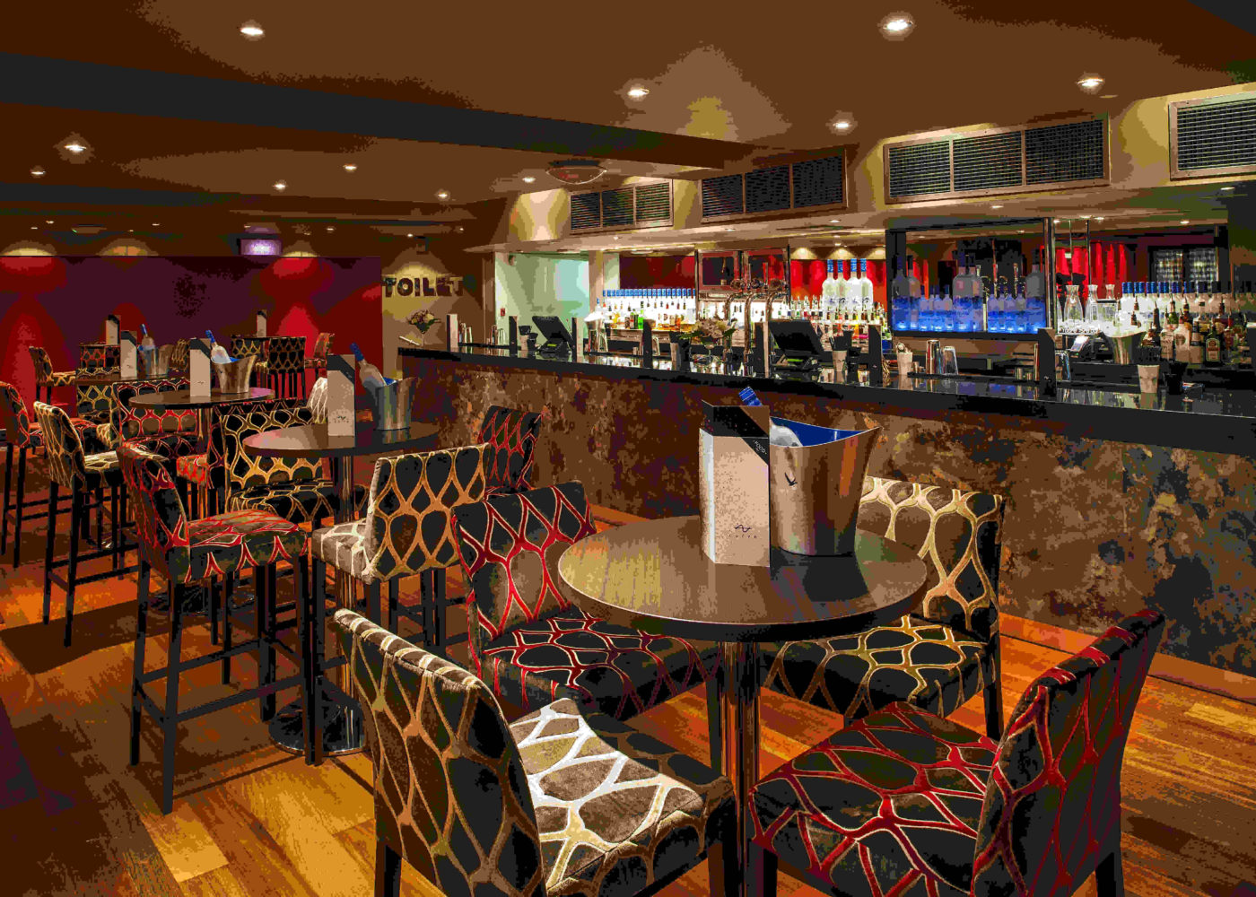 Pryzm_Kingston_6