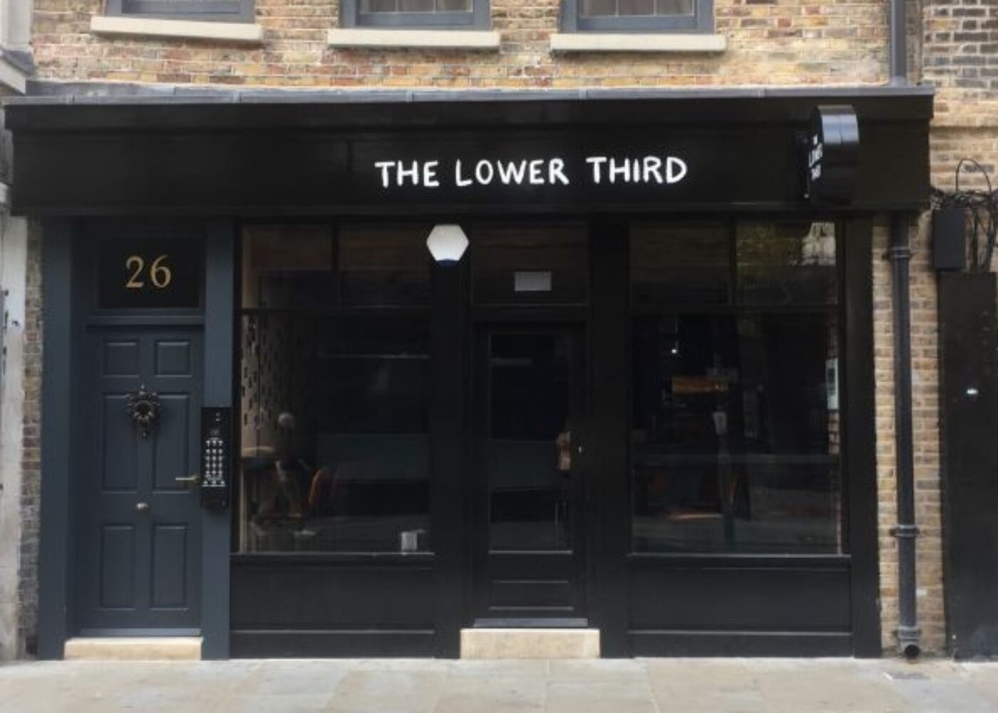 Lower third small